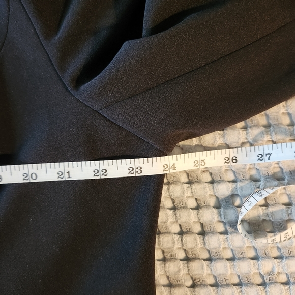 NWOT Bloomchic 14-16/1X Blazer with Plain Lapel Collar and Asymmetrical Hem - Picture 5 of 7